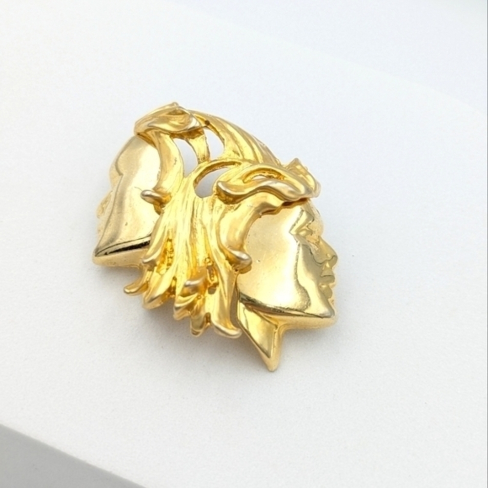 5/25$  Vintage two face beautiful gold tone brooch pin